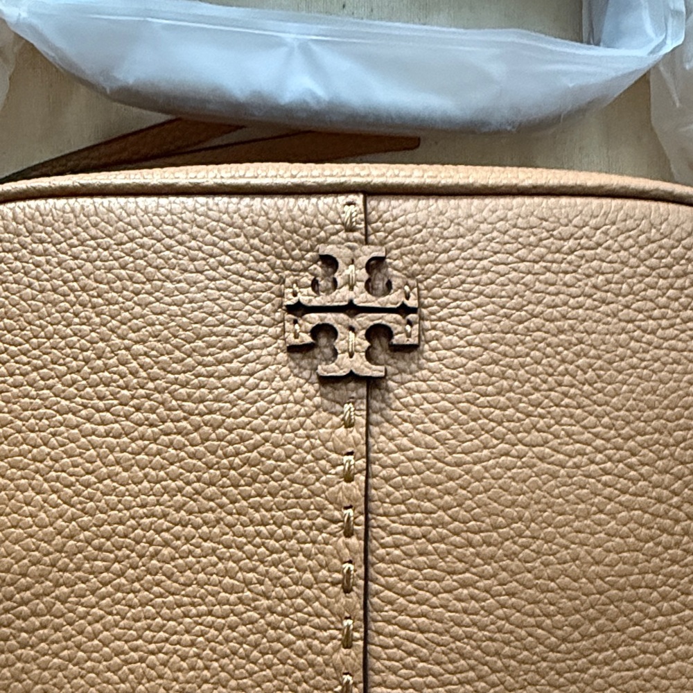 🆕 Tory Burch McGraw camera bag - Picture 9 of 12